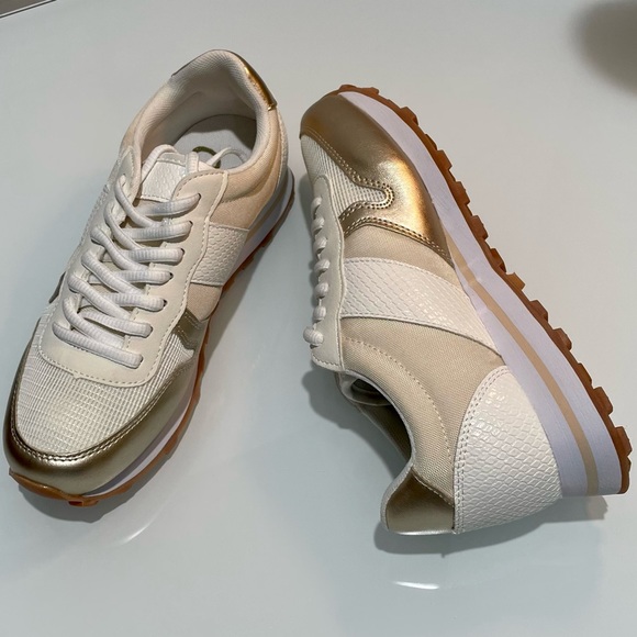 Monochromatic Metallic Champagne Retro Runner Sneakers - Picture 6 of 12